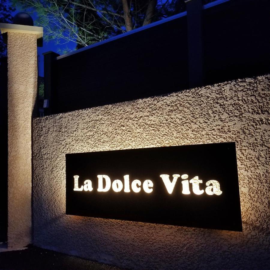 La Dolce Vita - Chambre Cristoforo Colombo Montpeyroux  エクステリア 写真